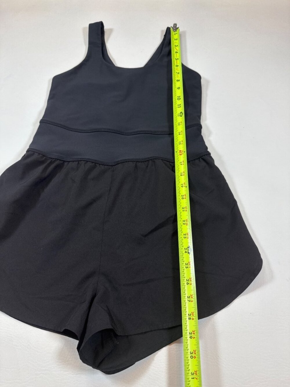 Old Navy Sleeveless PowerSoft 2-in-1 Dolphin-Hem Performance Run Romper (HH465) - Picture 5 of 8